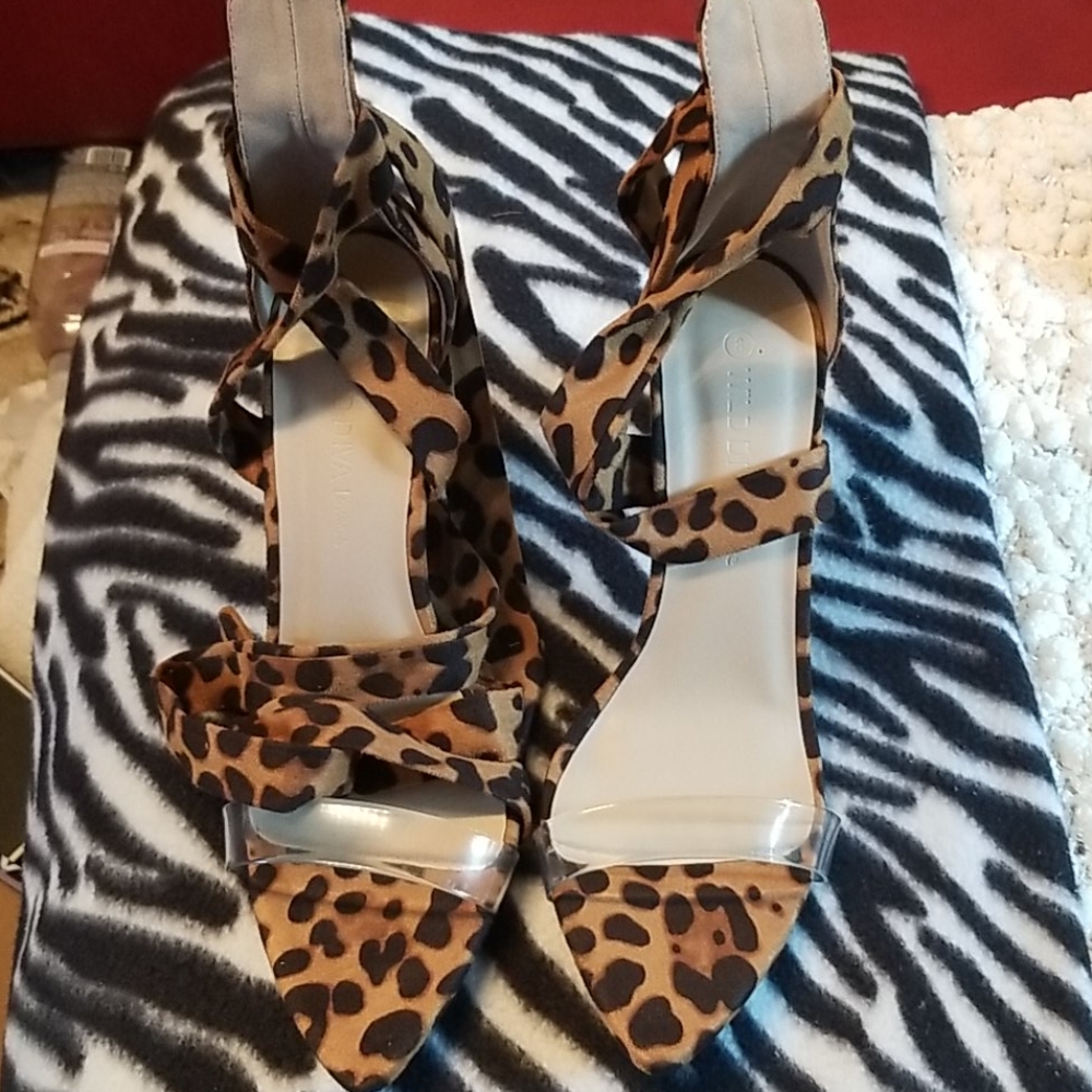 Spring sale!!! Leopard high heel shoe size 8